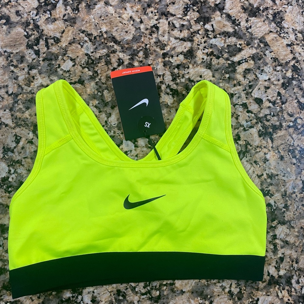 Nike workout top